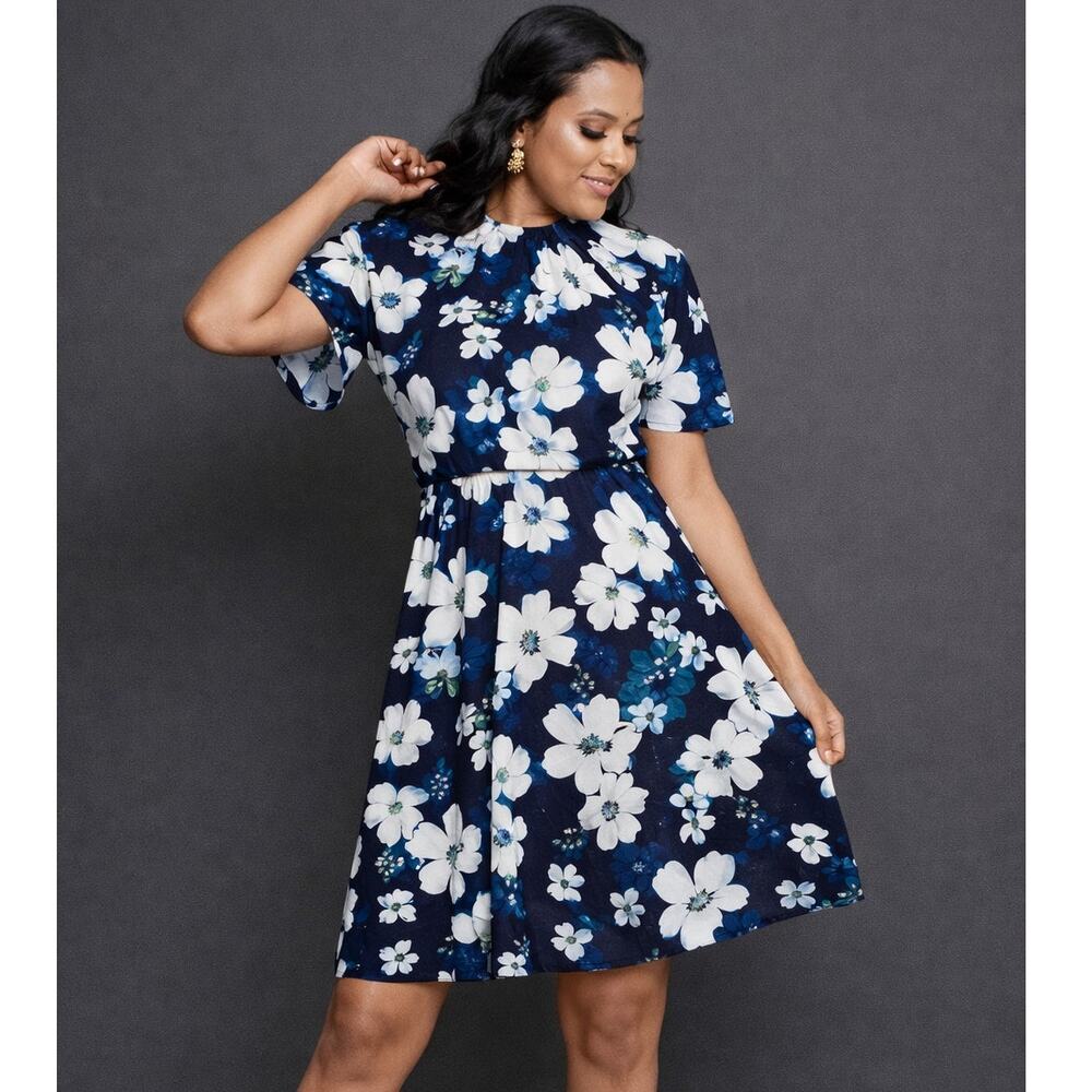 Maggy London Floral Dress Womens US 6 Navy Elastic Waist Stretch Cottagecore